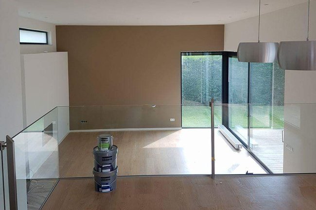 Wanden en voorzien van latex met behulp van Airless spuit