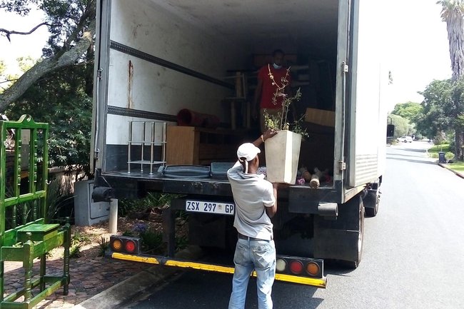 8 tonne Closed body truck