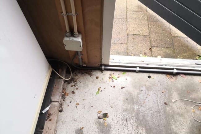 Afwerking elektra in de schuur van een klant
