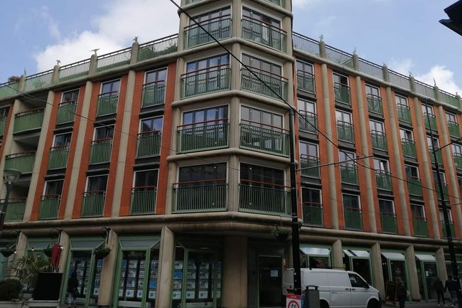 casa uccellini! project 1 maand. kosten 18.000 met drie man