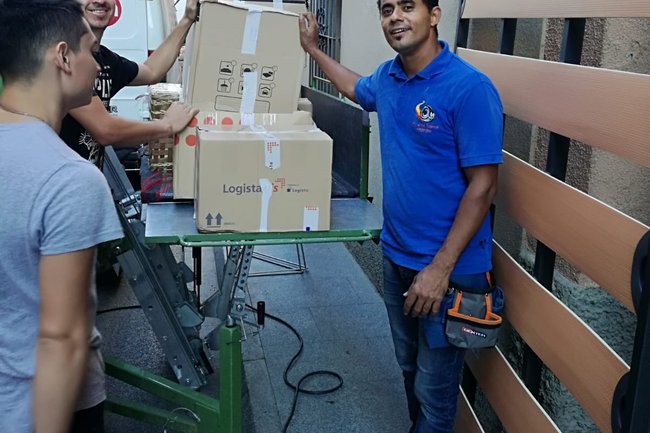 Mudanza con Elevador en centelles