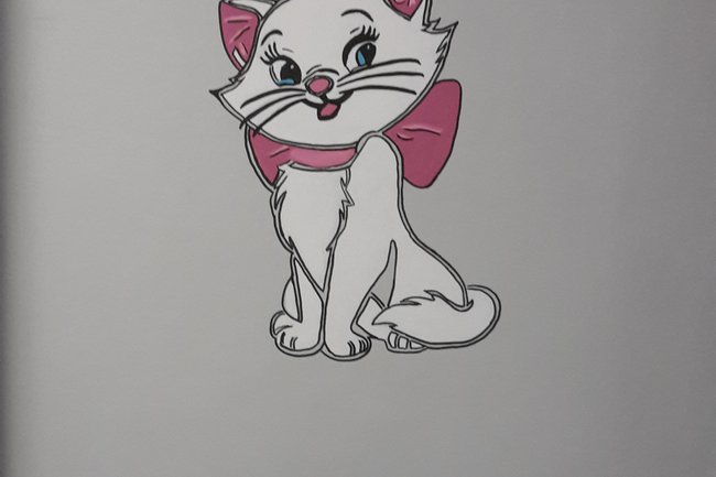 Stencil work of Marie from Arostacats after grey walls.