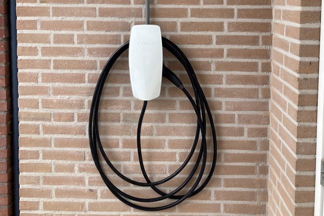 Tesla  Unit Veldhoven