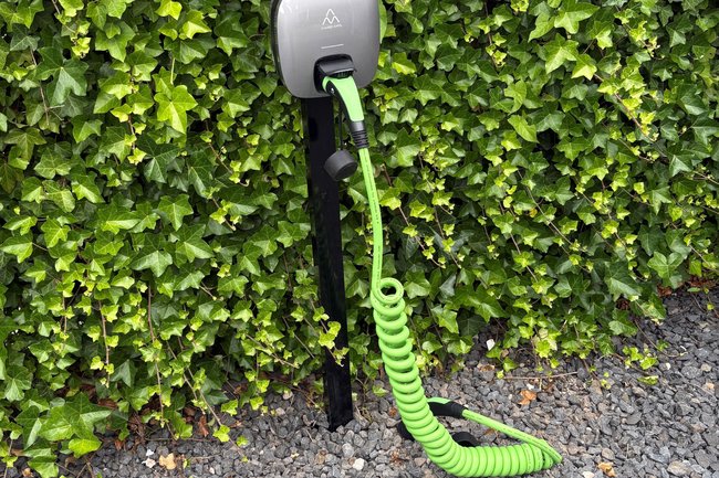 nieuwe laadpaal installatie