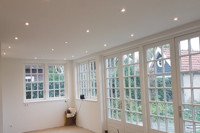 Led spots in verlaagd plafond