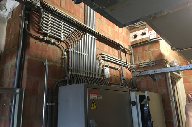 EU-ZH Ukkel (8/2019 - 6/2020): renovatie 1e en 7e verdieping