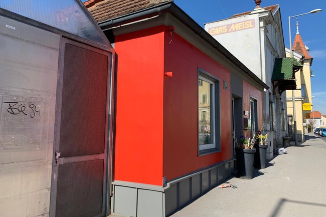 Fassadenanstrich mit Silikonharzfarbe