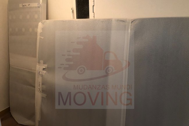 Mudanzas Mundimoving Embalaje burbuja Colchon y Canapé