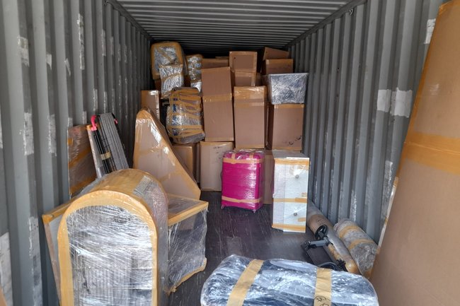 Loading for Container to Riyadh, Saudi Arabia