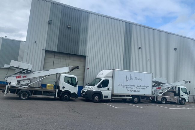 Lili Moving - Verhuizingen & Lift Service-2