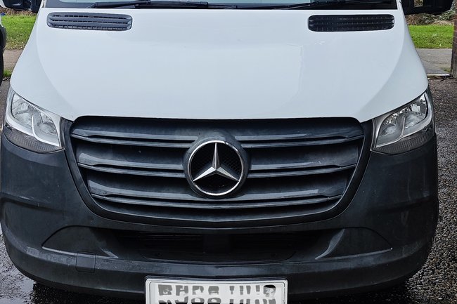 MANWITHABIGVAN.CO.UK-1