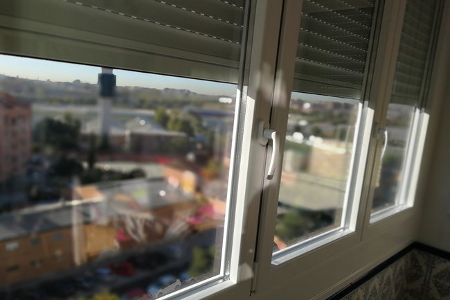VENTANAS CON SISTEMA DE SEGURIDAD PARA NIÑOS