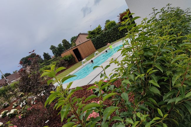 Zwembad
Tuinhuis