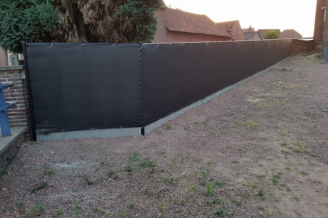 gaashekwerk bekleed met zichtdoek.