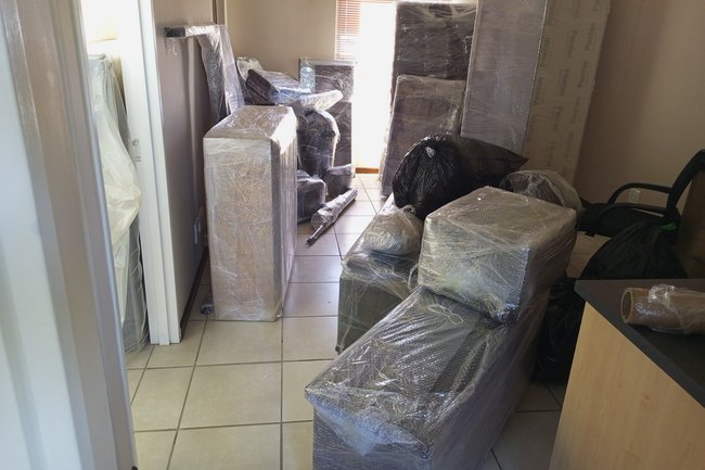 Bubble wrapping for JHB Cpt move, another happy customer
