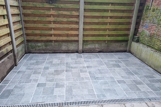 Terrasje is klaar nu genieten maar.