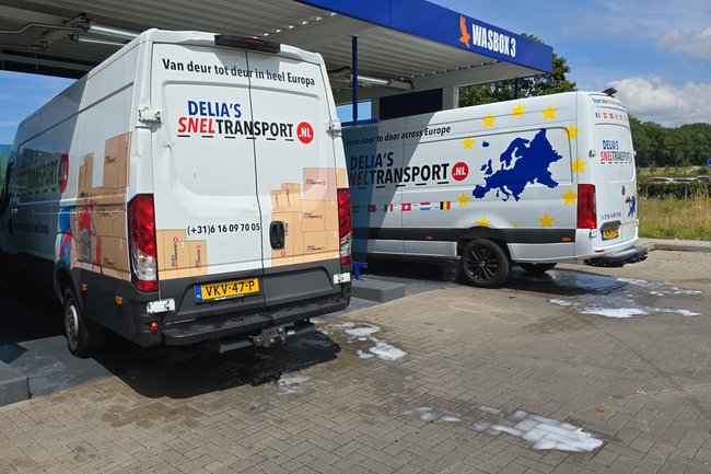 Delia's Sneltransport-1