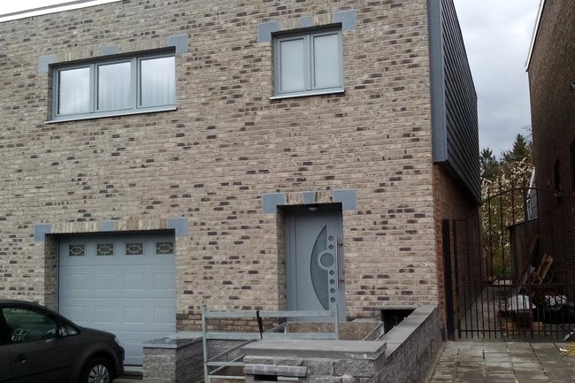 Isolation thermique - briquettes sur isolant