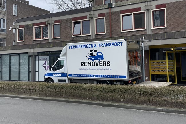 Removers-10