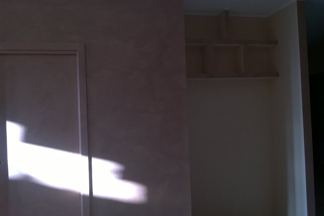 cabina armadio in cartongesso, tinteggiatura cenciatura