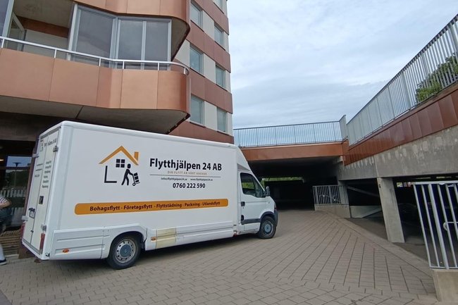 Flytthjälpen 24 AB-1