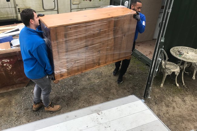 Great team work from the staff at Fast Track Removals