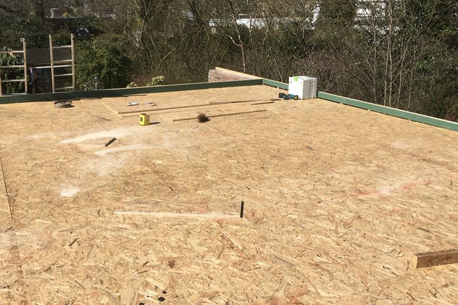 Nieuw dakbeschot aangebracht particuliere woning