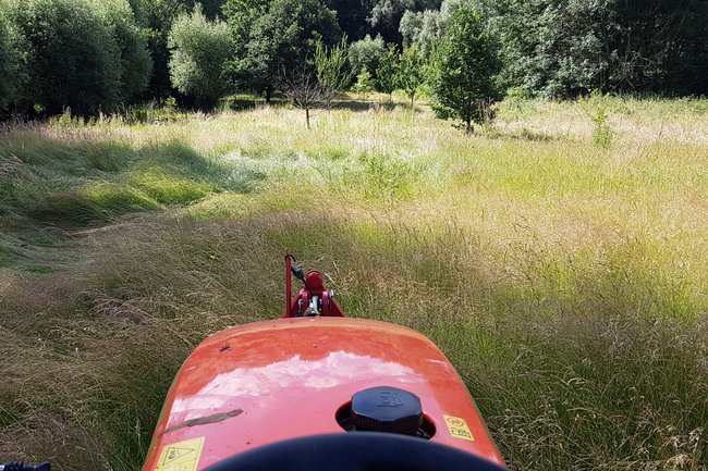 klepelen van grote graspercelen en braakpercelen