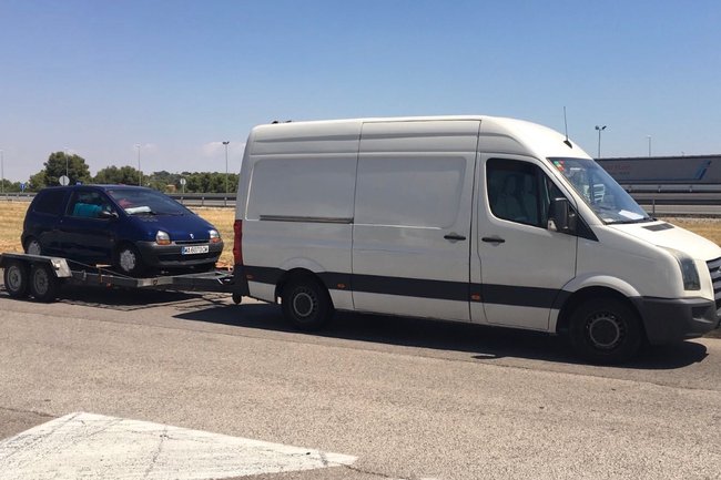 Transporte vehículo con plataforma