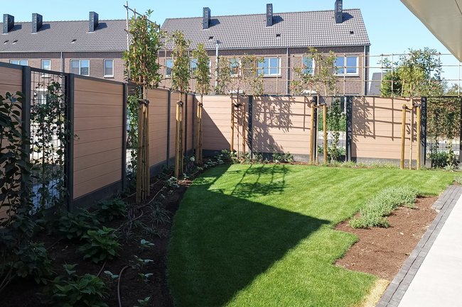 Composiet schutting, combinatie  van diverse leveranciers