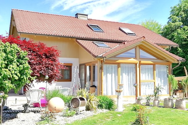 Holz- und Fassadenanstrich