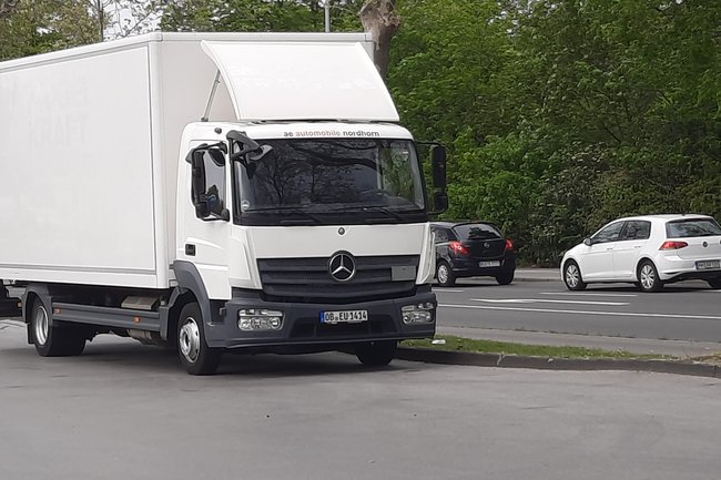 Ein großzügiger LKW 43m³ ausreichend für jede Menge Mobiliar